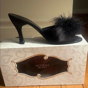 New Victoria’s Secret Black Satin Feathered Women's Boudoir Heels